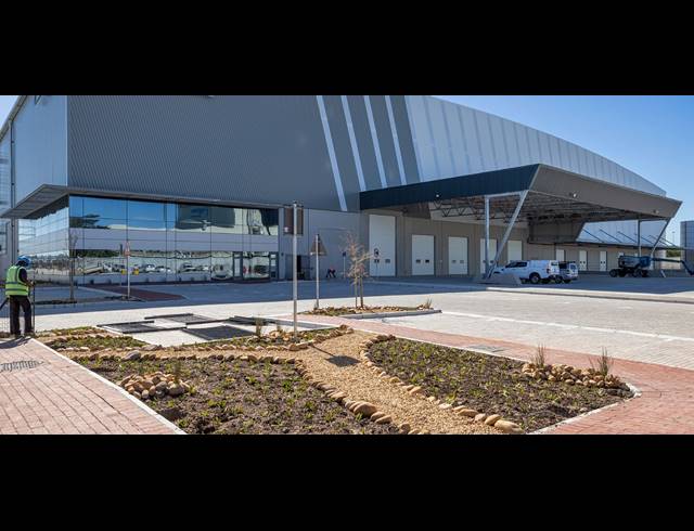 17,600M² WAREHOUSE TO LET IN PAROW INDUSTRIAL